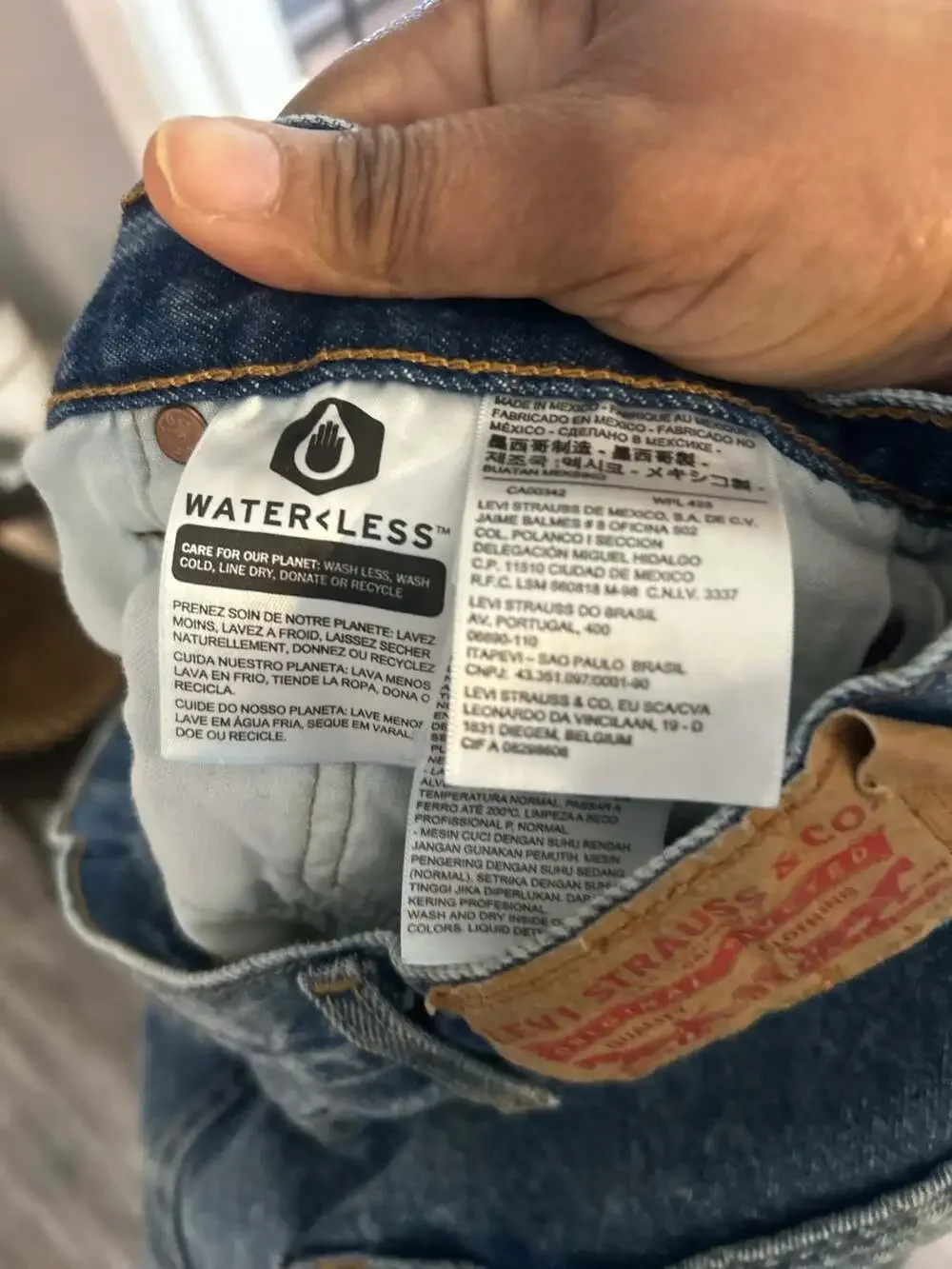 Levi's 501 Original Fit Jeans 42x32 - Picture 6 of 8